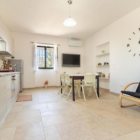 Trullo Carsico By Itriahomes Ceglie Messapica Exterior foto